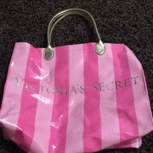 Vs tote